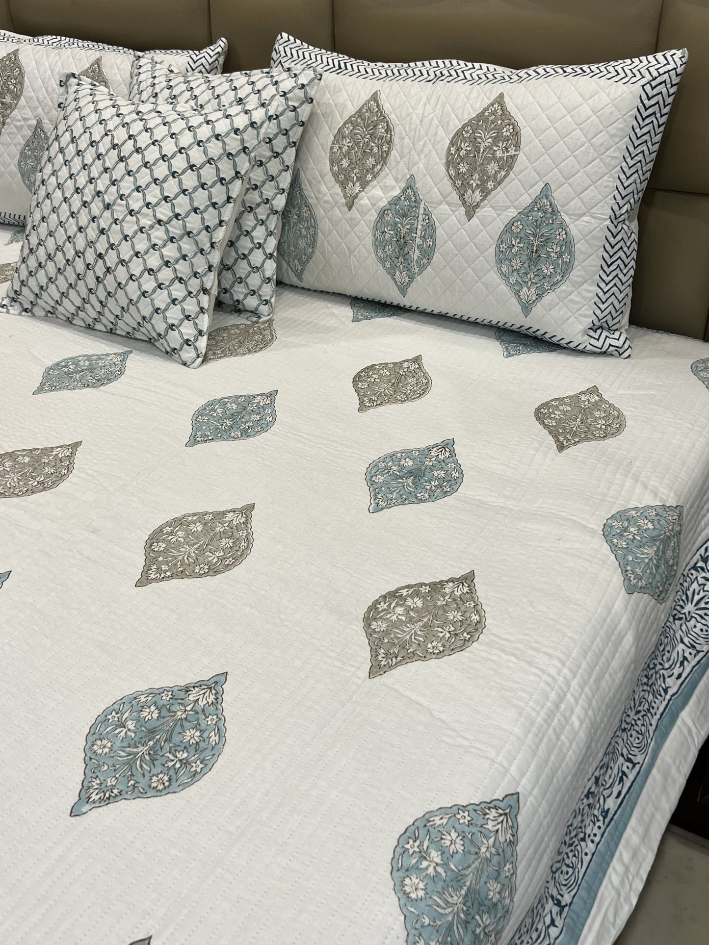 Handblock Quilted Bedcover 5pc Set